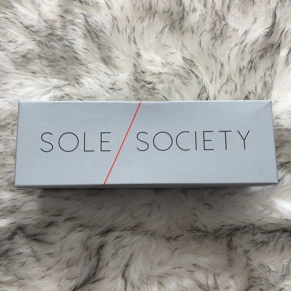 Sole Society Emmalyn Stud Thong Sandals Slides - Picture 3 of 16